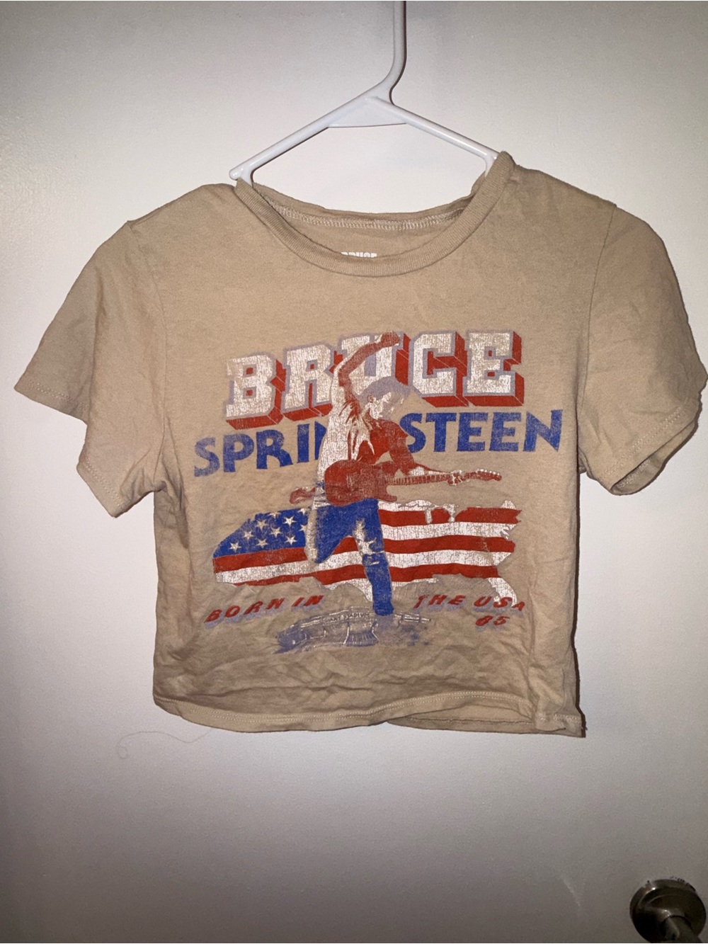 Beige Graphic Crop Tee with Red & Blue Print